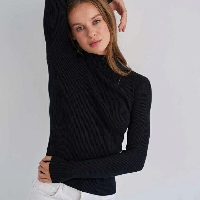 Mia - Gerippter Rollkragenpullover