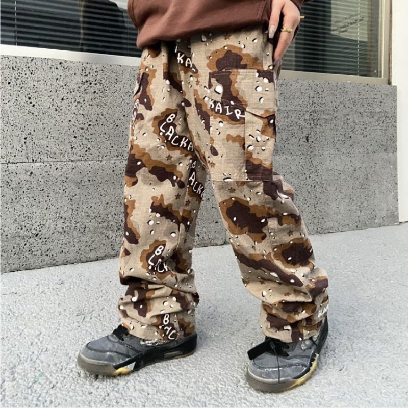 Alexis - Vintage Camo-Cargohose mit geradem Schnitt