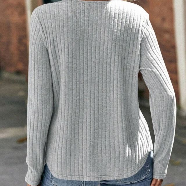 Lena - Gerippter Pullover mit Spitzendetails