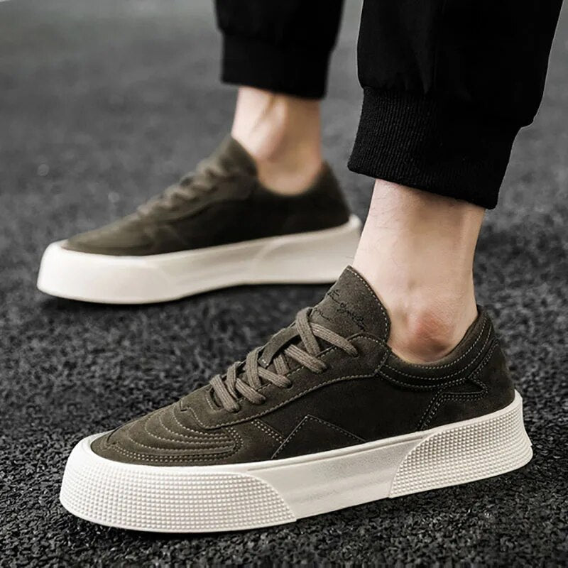 Ethan - Wildleder Low-Top-Sneaker mit Dicker Sohle