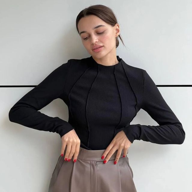 Amelia - Stilvoller Rollkragenpullover mit elegantem Design