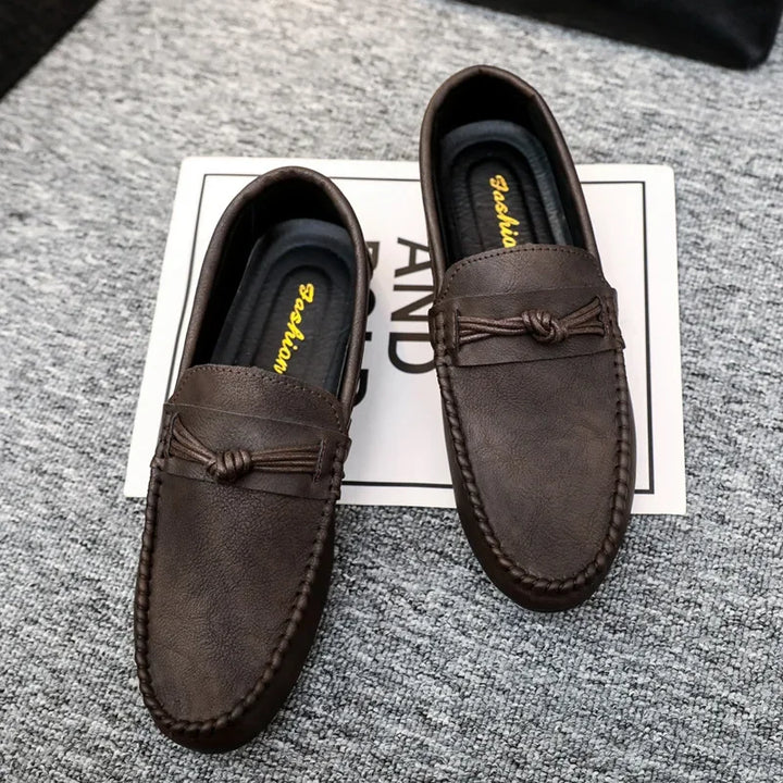 Adrian - Bequeme Slipper-Loafer mit Ziernähten