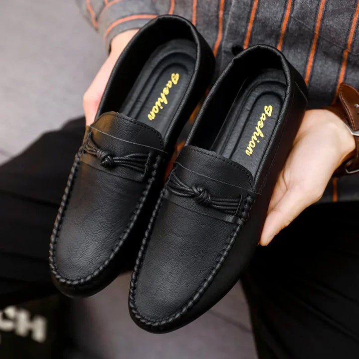 Adrian - Bequeme Slipper-Loafer mit Ziernähten