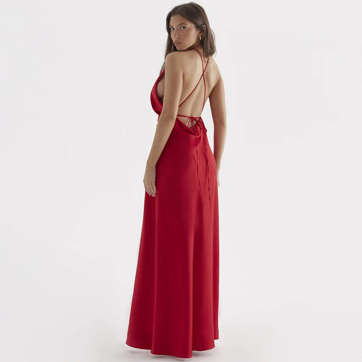 Bella - Elegantes Maxikleid mit Neckholder und hohem Schlitz