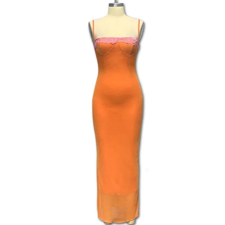 Eloise - Geripptes Bodycon-Kleid mit Spitzenbesatz